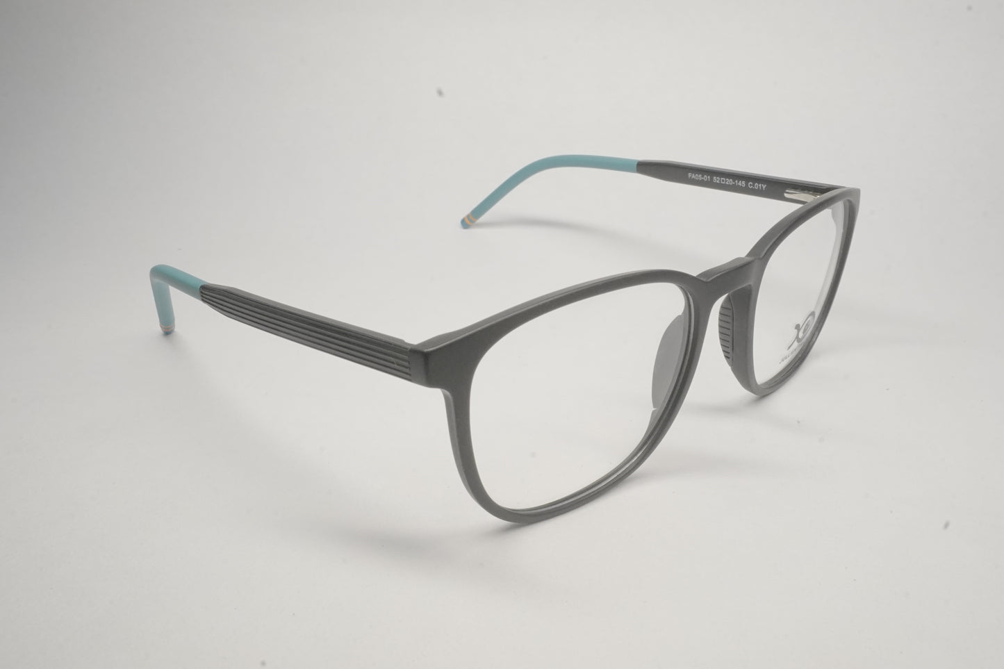 JULLIEN PHILLIPE FA05 01 SQUIRE FULL FRAME