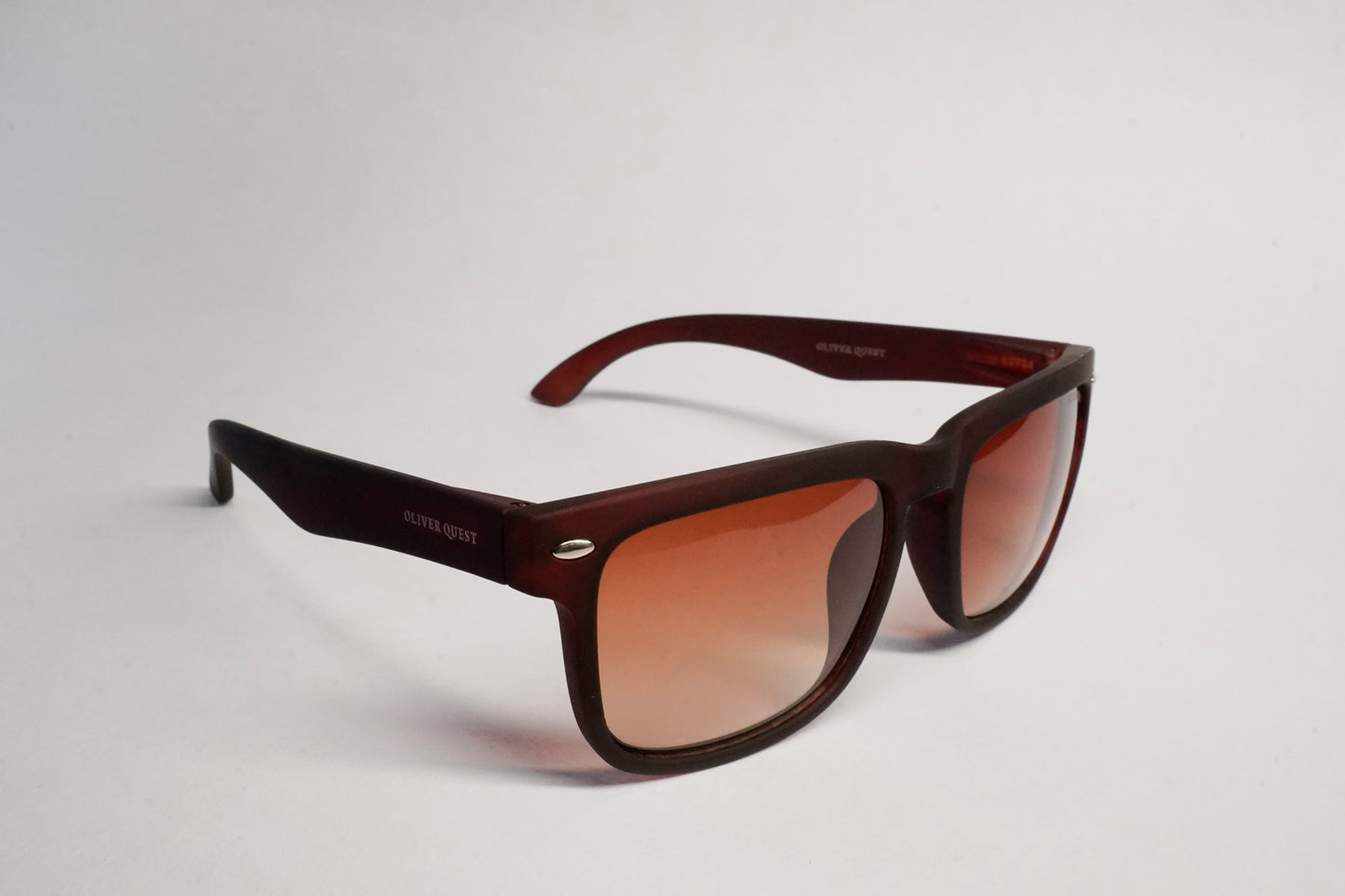 OLIVER QUEST WAYFARER MENS SUNGLASS