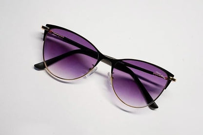 Premium Unisex Metal Sunglasses with Gradient Lenses, UV Protection, Lightweight Designer Frame, Comfortable Fit, Luxury Fashion Eyewear for Men & Women