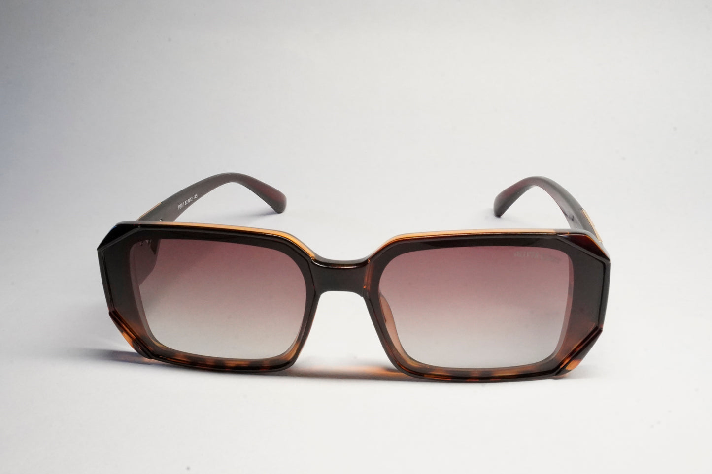 OLIVER QUEST SQUIRE LADIES SUNGLASS